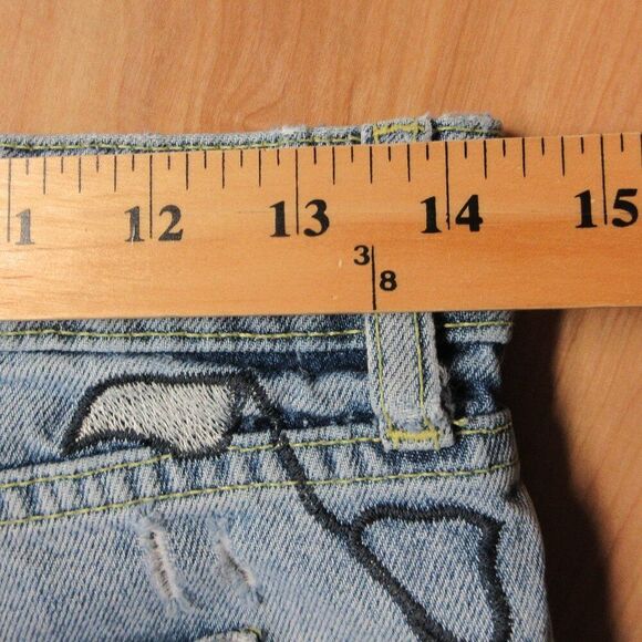 PILCRO Anthropologie Embroidered Floral Cuffed Jean Shorts Sz 26-28 Ripped Denim - Picture 15 of 16